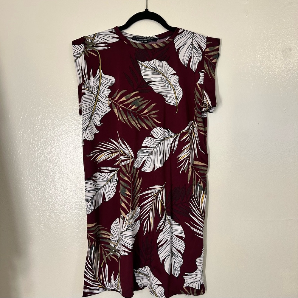 Jennafer Grace Leaf Print Burgundy Top